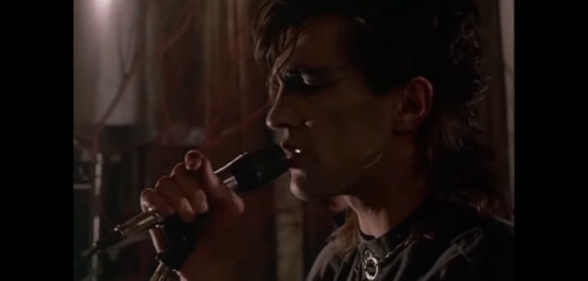 Узнаете? Кадр из фильма.