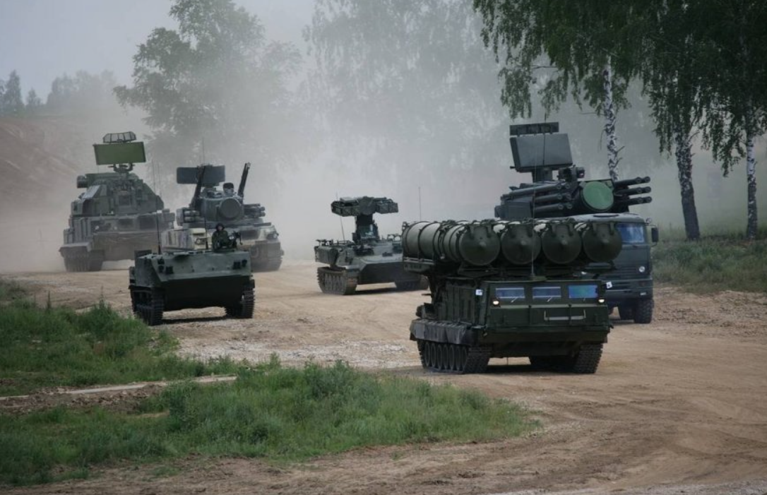 военная техника тунгуска. бтр к-16 бумеранг. наземная техника и технологии. сосна зенитный ракетный комплекс. современная российская военная техника.