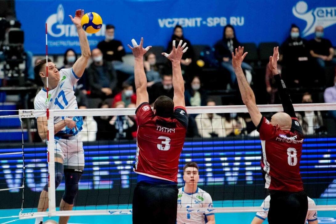 Виктор Полетаев в атаке / фото: vczenit-spb.ru