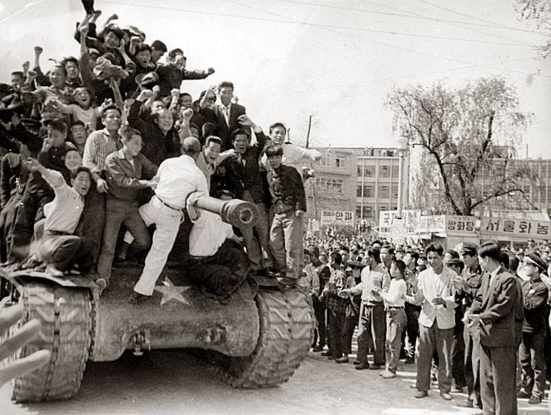 1978 события. Саурская революция в Афганистане. Революция в Афганистане 1978. Переворот в Афганистане в 1978. Саурская Апрельская революция 1978г.