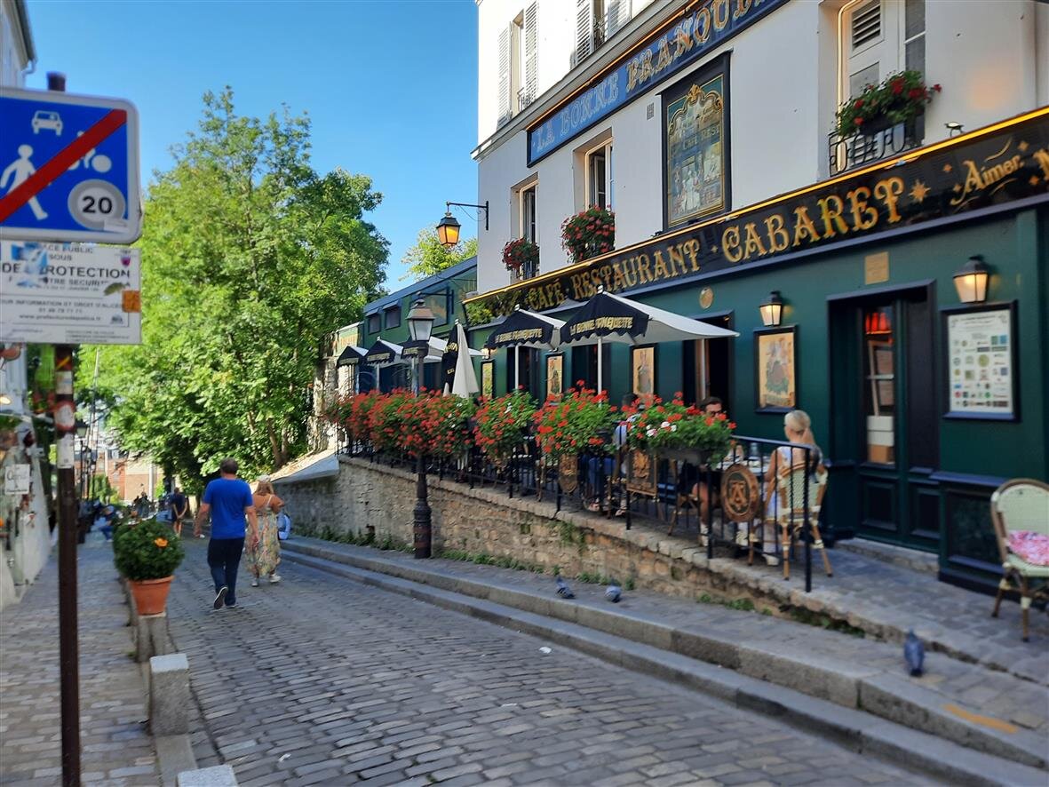Ресторан на Монмартре. Фото автора