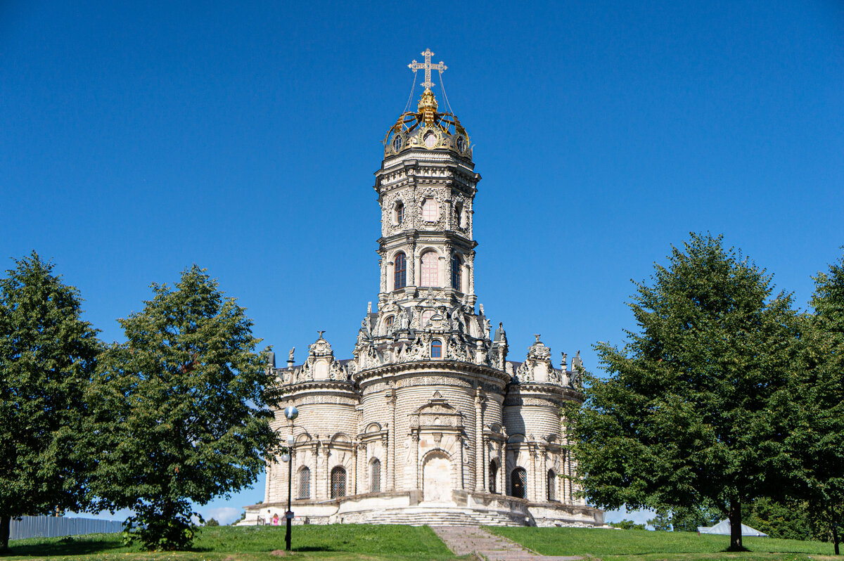 Дубровицы Церковь парковка