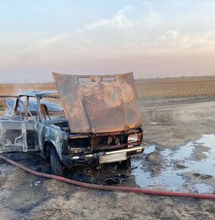    В Усольском районе Иркутской области полицейские разбирается в обстоятельствах поджога мужчиной собственной машины МВД
