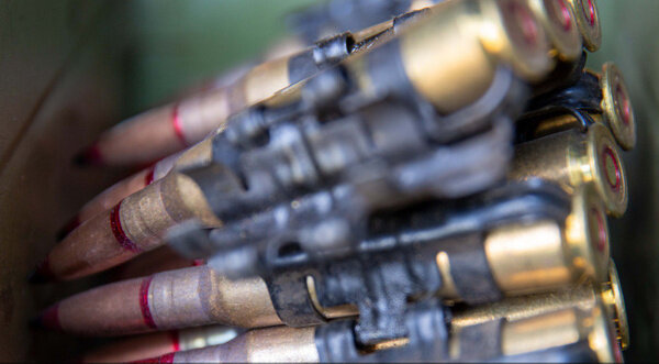 Содержимое найденных в Херсонской и Запорожской областях схронов. Фото © Росгвардия