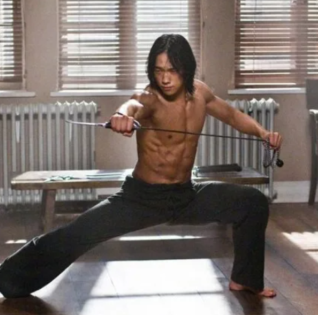 Рейн в фильме "Ниндзя-убийца" (США, 2009)