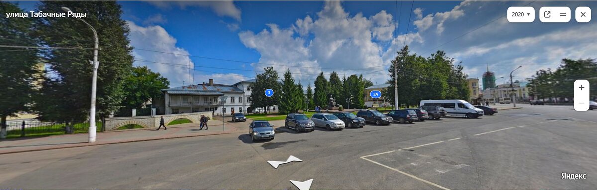 На месте церквей сквер и памятник Юрию Долгорукому