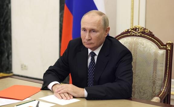    Владимир Путин подписал закон о лишении свободы на срок до 10 лет за отказ участвовать в военных действиях