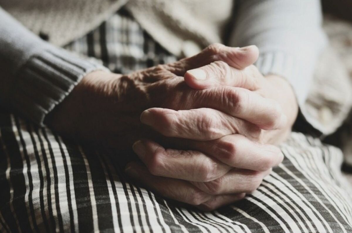    В Ейске лже-мастера украли у пенсионерки 180 тыс. рублей и пошли в кафе