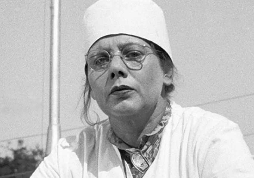 Лидия Смирнова в картине "Добро пожаловать, или Посторонним вход воспрещен". Фрагмент из фильма