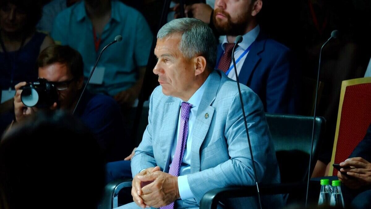     Глава Татарстана Рустам Минниханов может побороться за привлечение китайских производителей в регион. Такое мнение высказали эксперты, размышляющие о развитии авторынка.