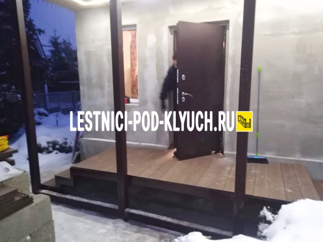 Принимаем звонки: пн-вс с 8:00 до 21:00 (8 499 490-72-90). Электронная почта: info@lestnici-pod-klyuch.ru