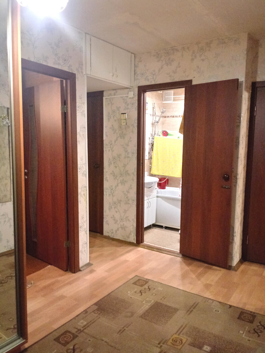 Вот оно, мамино полотенце! Правда, немного в другое время. Не увидеть его было нельзя, вот куда исчезало? 