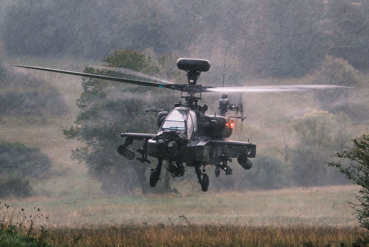    Польша может получить 96 ударных вертолетов Apache
