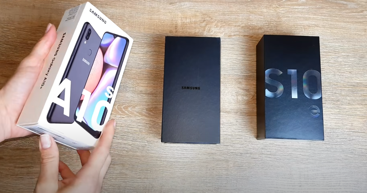 Коробочки от телефонов