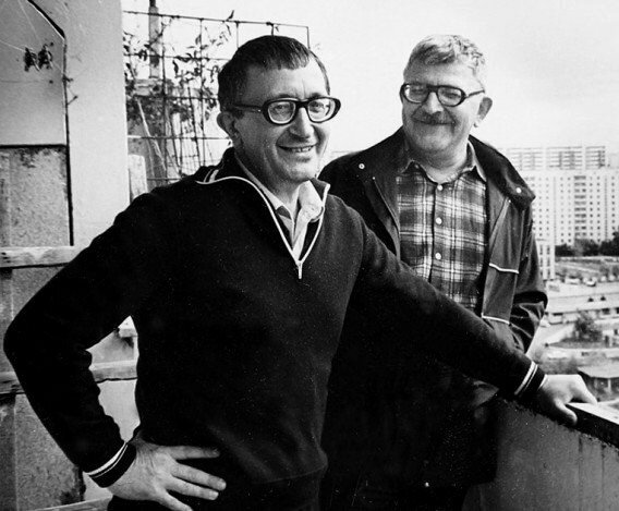на фото Борис и Аркадий Стругацкие 