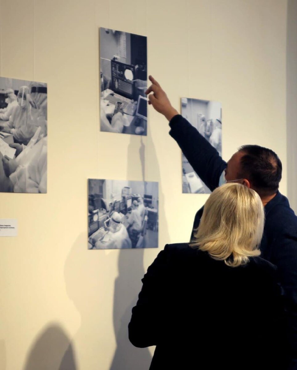 Выставка о томских врачах, которые работают в "красной зоне"