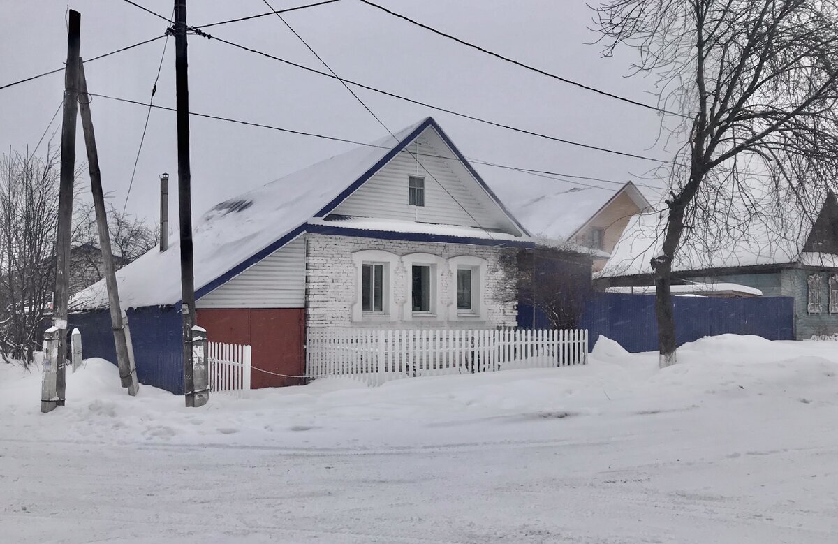 Кварталы русских советских домиков🏠 в городах. Необычайный уют и красота! Что я заметил