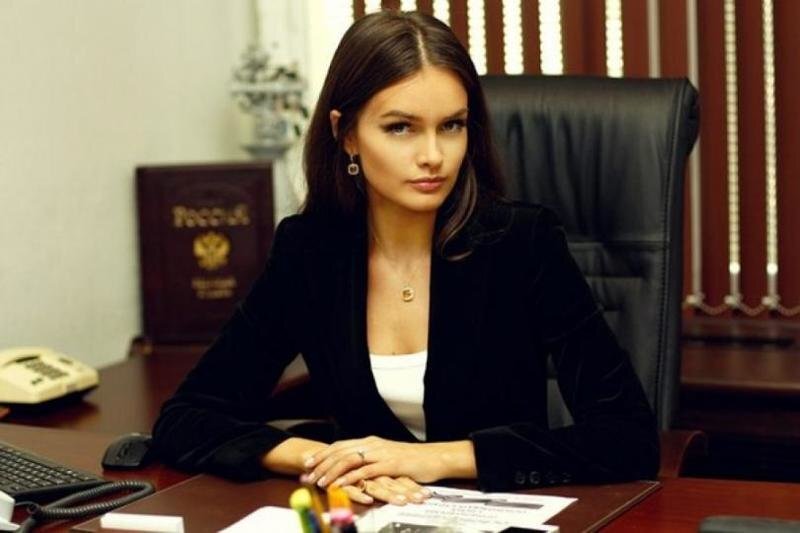 По статистике, каждую пятую крупную компанию в мире возглавляет женщина. Источник фото:  https://cdn.fishki.net