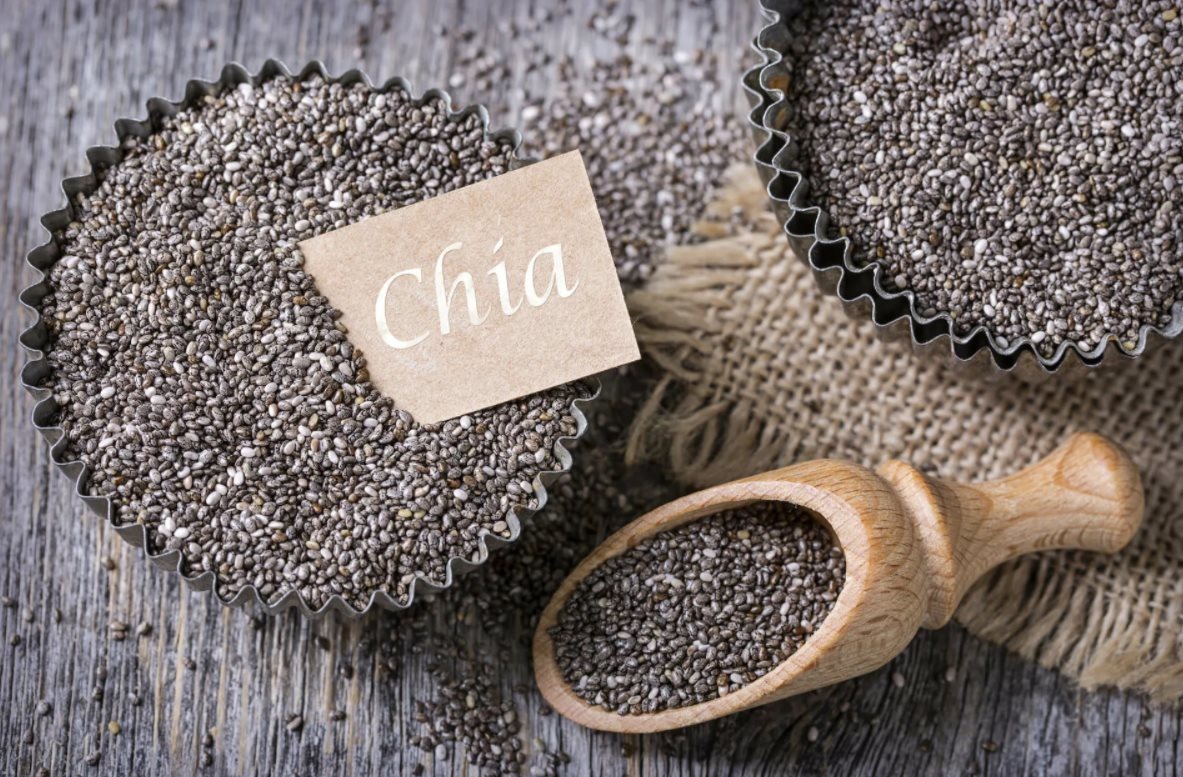 Семена шалфея испанского – идеальный источник антиоксидантов, кальция и ненасыщенных жирных кислот. Эффективное средство профилактики колоректального рака, а также рака предстательной железы и легких. Содержит много белков и пищевых волокон. Чаще всего используются в приготовлении пудинга, в составах салатов, выпечки, различных десертов.