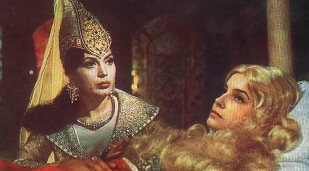 Кадр из советско-турецкого фильма "Любовь моя -печаль моя". В рои Мехин-бану турецкая актриса черкесского происхождения Тюркан Шорай.