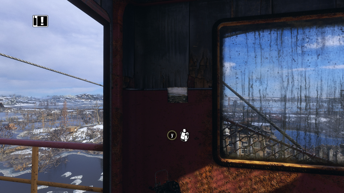 В безопасном доме перед входом в зону Терминала, где нужно угнать дрезину для пассажирского поезда, на стене есть открытка.