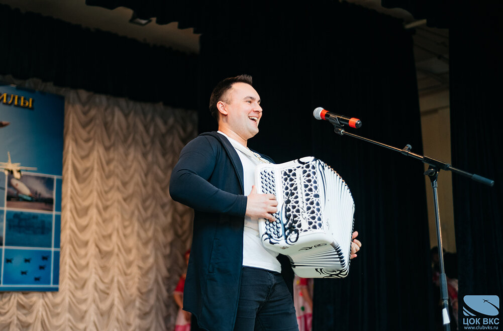 Творческая группа ЦОК ВКС приняла участие в праздничном концерте, посвященном Дню защитника Отечества