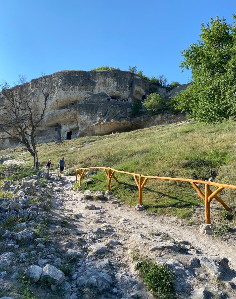 Чуфут Кале в Крыму. Место, где побывали все российские императоры. История  в 1600 лет | Manikol. Путешествия всей семьей | Дзен