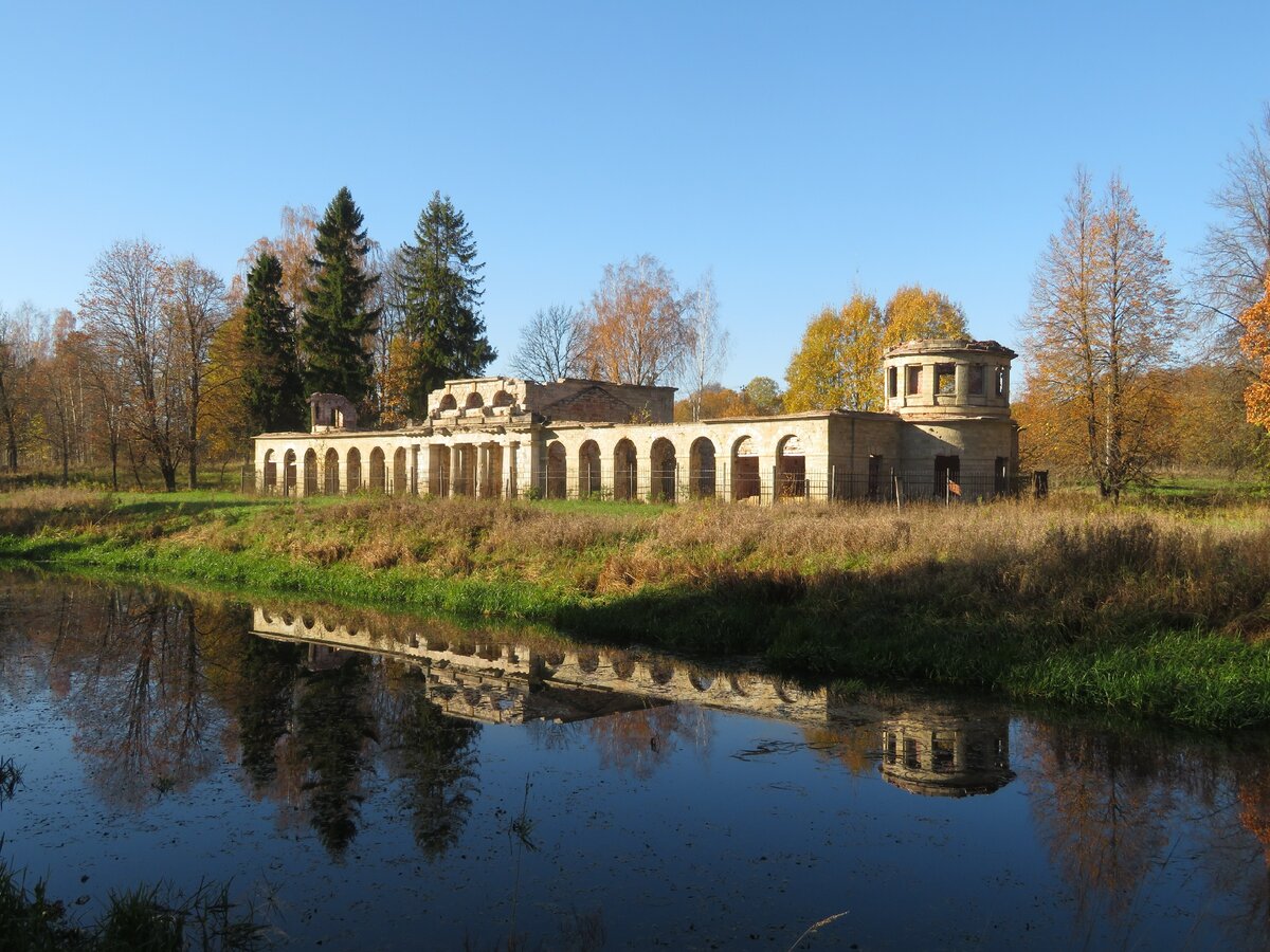 Лесопарк зверинец Гатчина