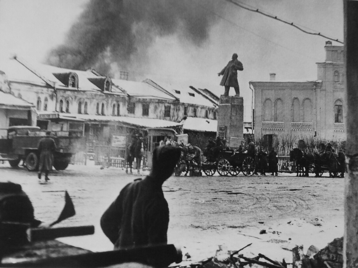 Немецкий обоз в Вязьме фото сайта Яндекс Дзен