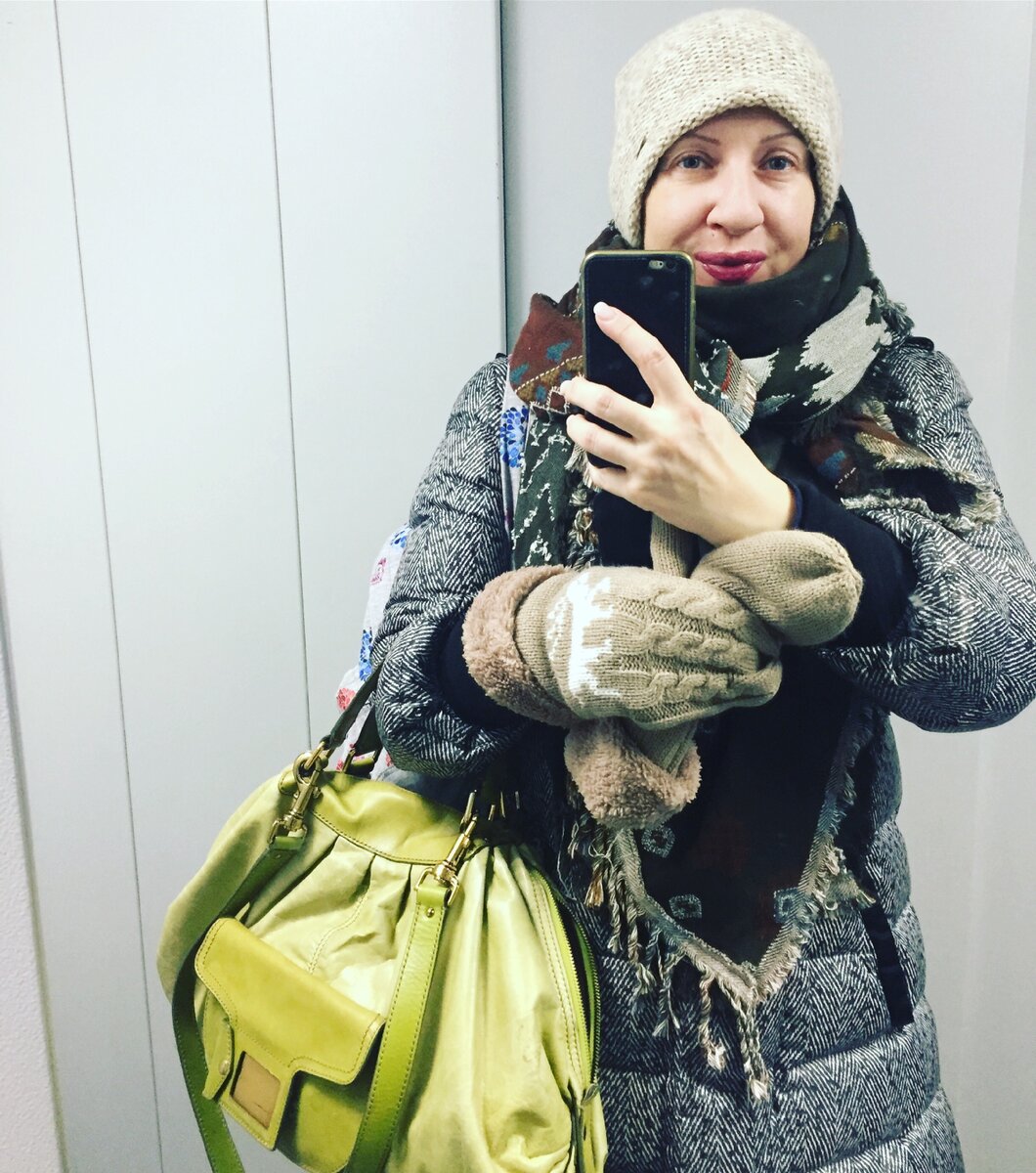 А в большую сумку много влезет. Лифтоселфи сделано автором и принадлежит автору 