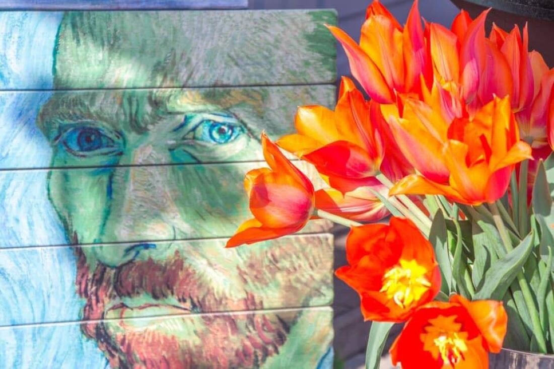 Картина с изображением Винсента Ван Гога // Фото со страницы Массандровского пляжа в Фейсбуке 