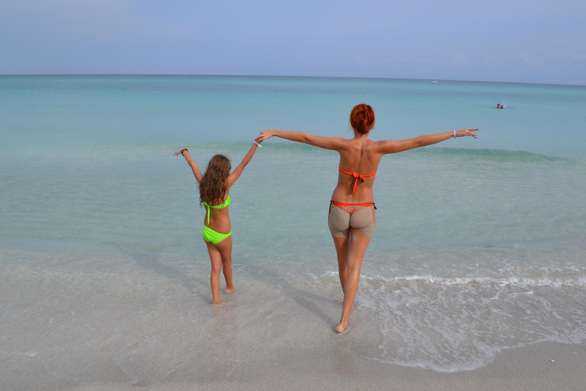 Полёт на Кубу из Москвы составляет 12 часов, обратный путь займёт 10 часов.