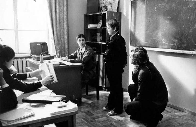 В 2021 году исполняется 36 лет со дня выхода на экраны любимого детского сериала «Гостья из будущего».-8