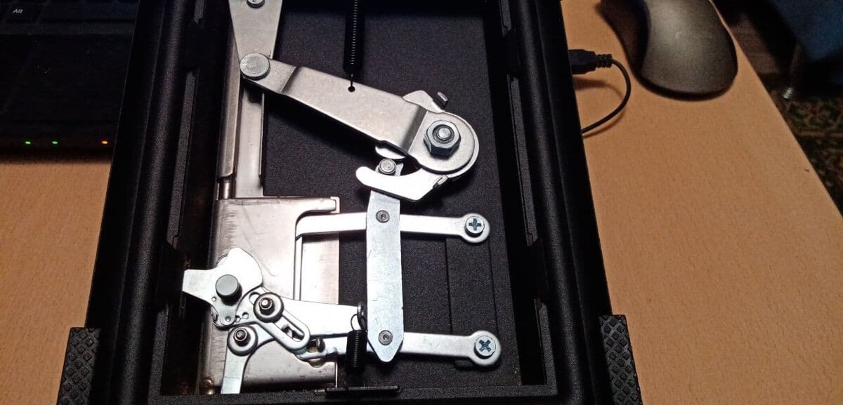 Механизм устройства.