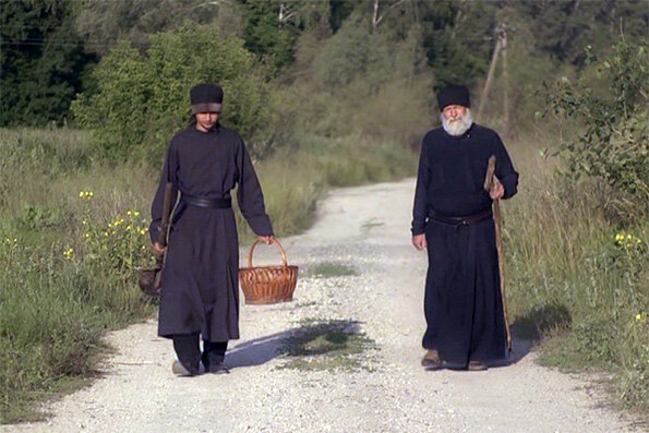 Кадр из фильма "Старец Паисий и я, стоящий вверх ногами", 2012 г.