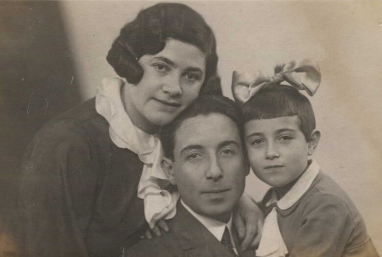 
Семья Гринблат – Двося, Виктор и Женя Ленинград. 1937 г.