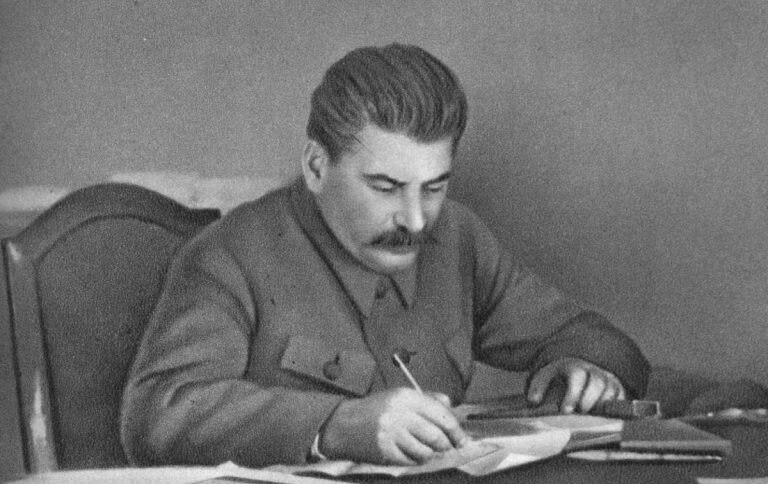 Иосиф Сталин