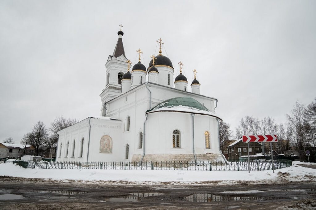 Церковь Белая Троица в Твери, освященная епископом Акакием в 1564 году