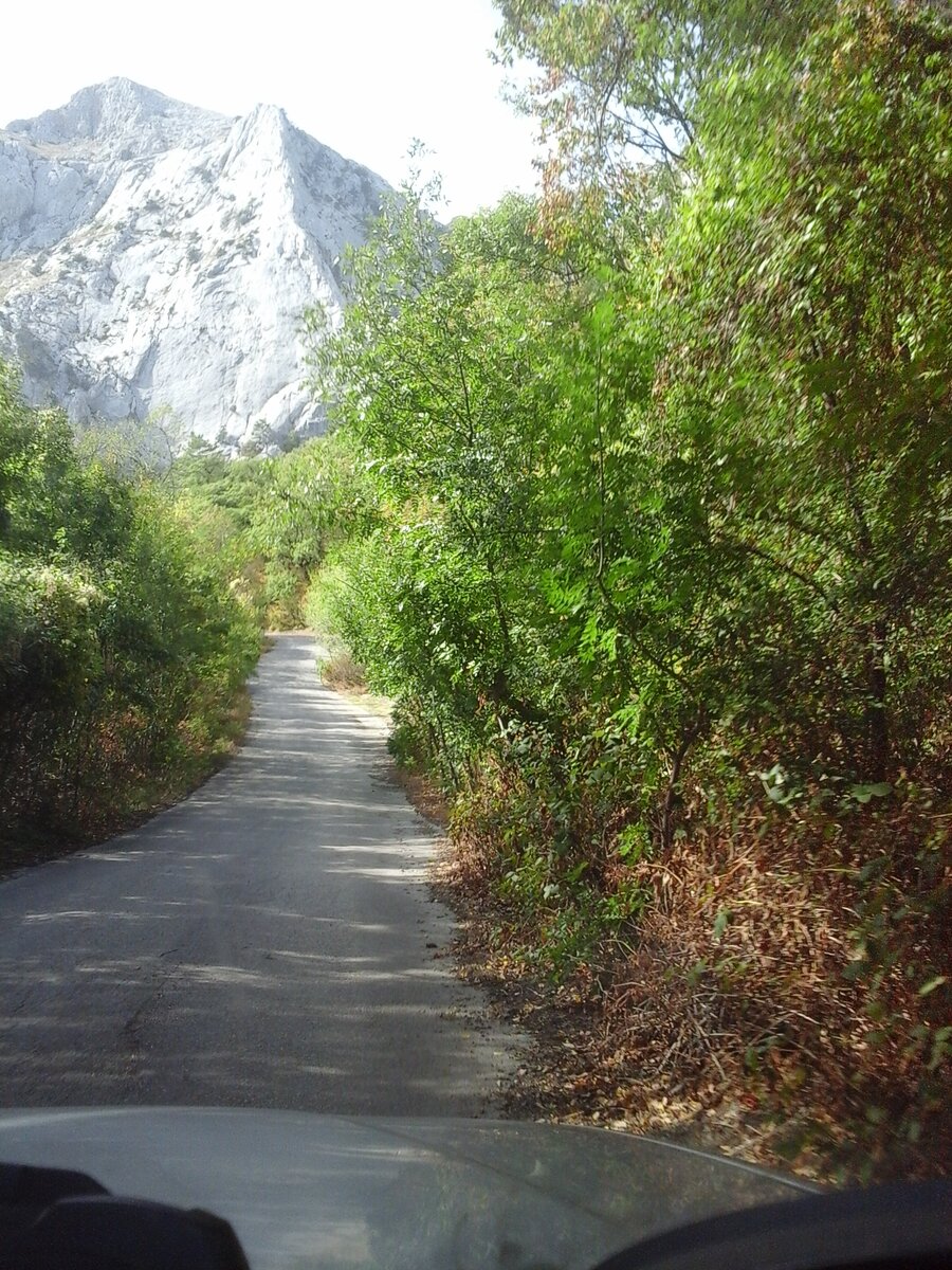 Живописная горная дорога - Старое Севастопольское шоссе
