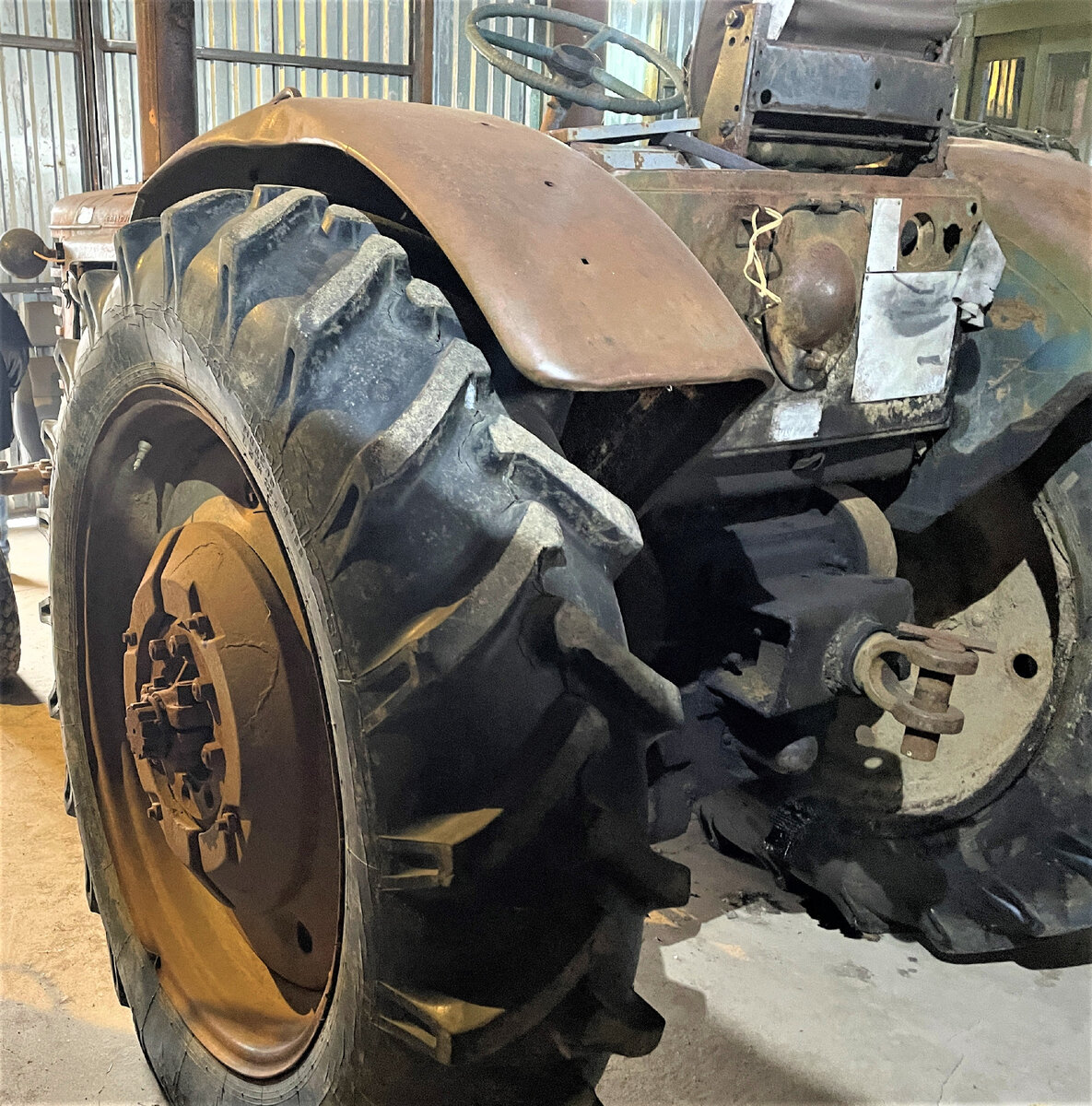 Трактора МТЗ-5 выпускаемые в Минске и Днепропетровске вначале не ...