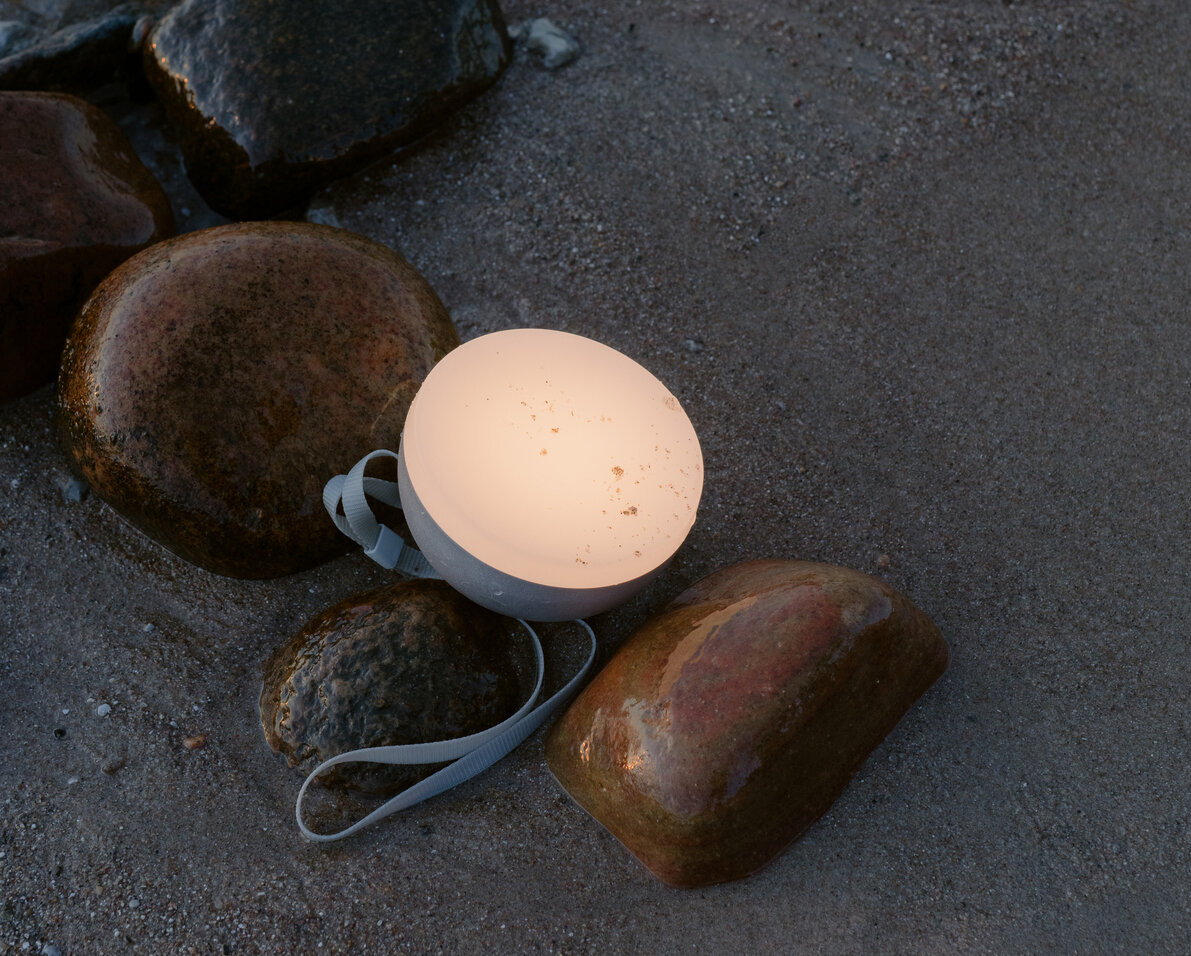 New Works Sphere Adventure Light, Дания, материал: пластик/металл, H: 9,5 x Ø: 14 см