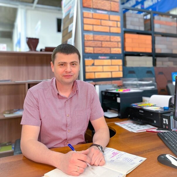 Алексеев Александр, специалист по кровле и фасаду (опыт работы 15 лет) 