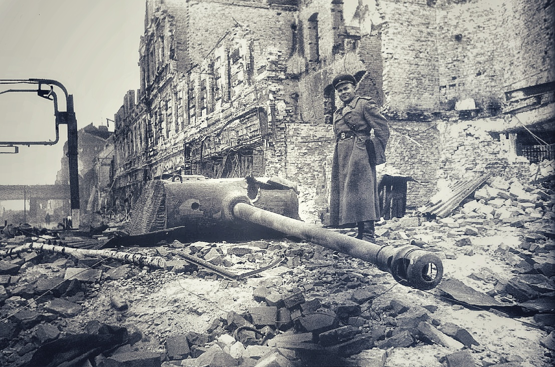 16 мая 1945 года. Оборона Берлина 1945 в немецкой кинохронике.