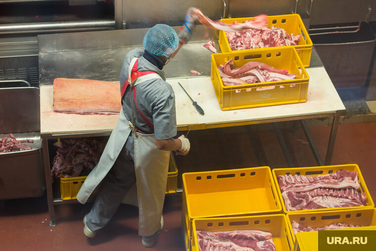    В ЯНАО ищут вахтовиков для работы на мясокомбинате