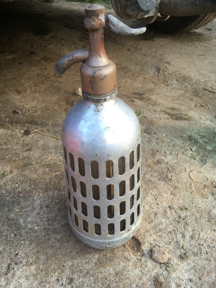 Сифон для газировки СССР