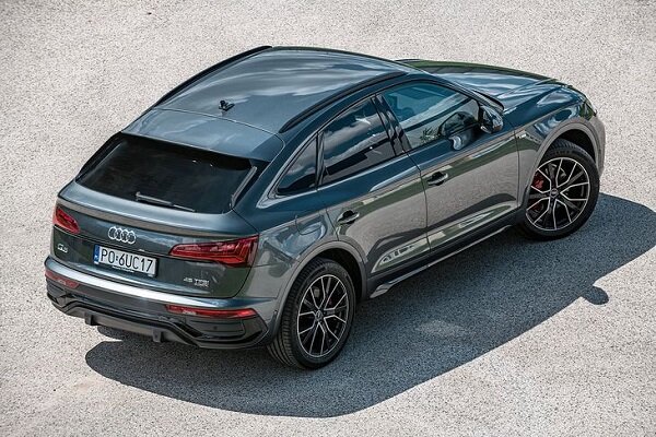 Audi Q5 Sportback (2021 год)