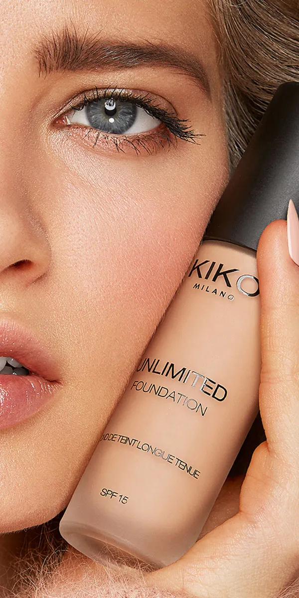 Kiko milano foundation. Тональный крем Kiko Unlimited Foundation. Кико Милано тональный крем. Kiko Milano Unlimited крем. Kiko Milano instamoisture Foundation свотчи.