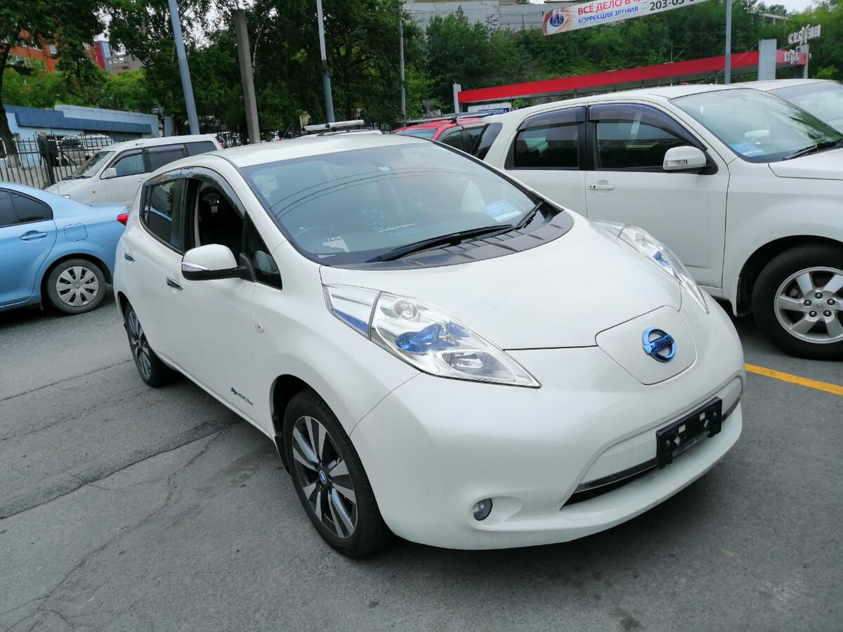 Nissan Leaf Рё С‡РµР»РѕРІРµРє