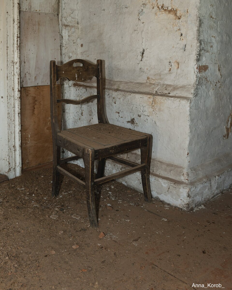 Нашли заброшенный дом с антикварной мебелью | Anna Korob. Заброшенная ...