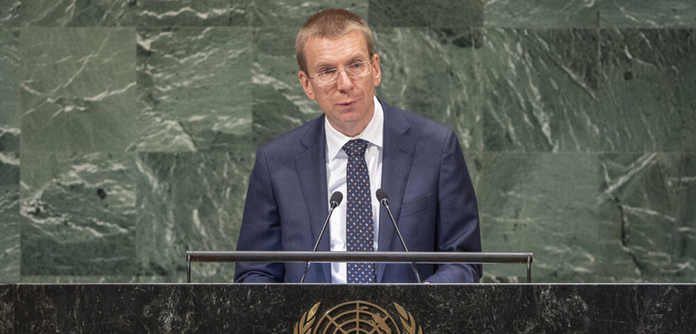 Рвут шаблоны: детей из Латвии накажут за беседу с Лукашенко